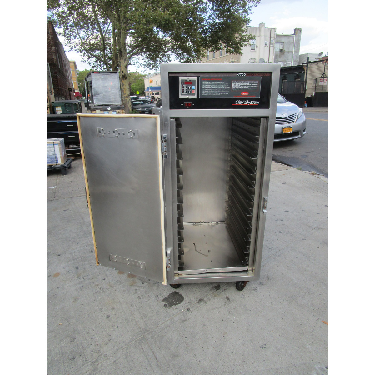 Hatco CSC-10 Cook & Hold Oven, Good Condition image 4