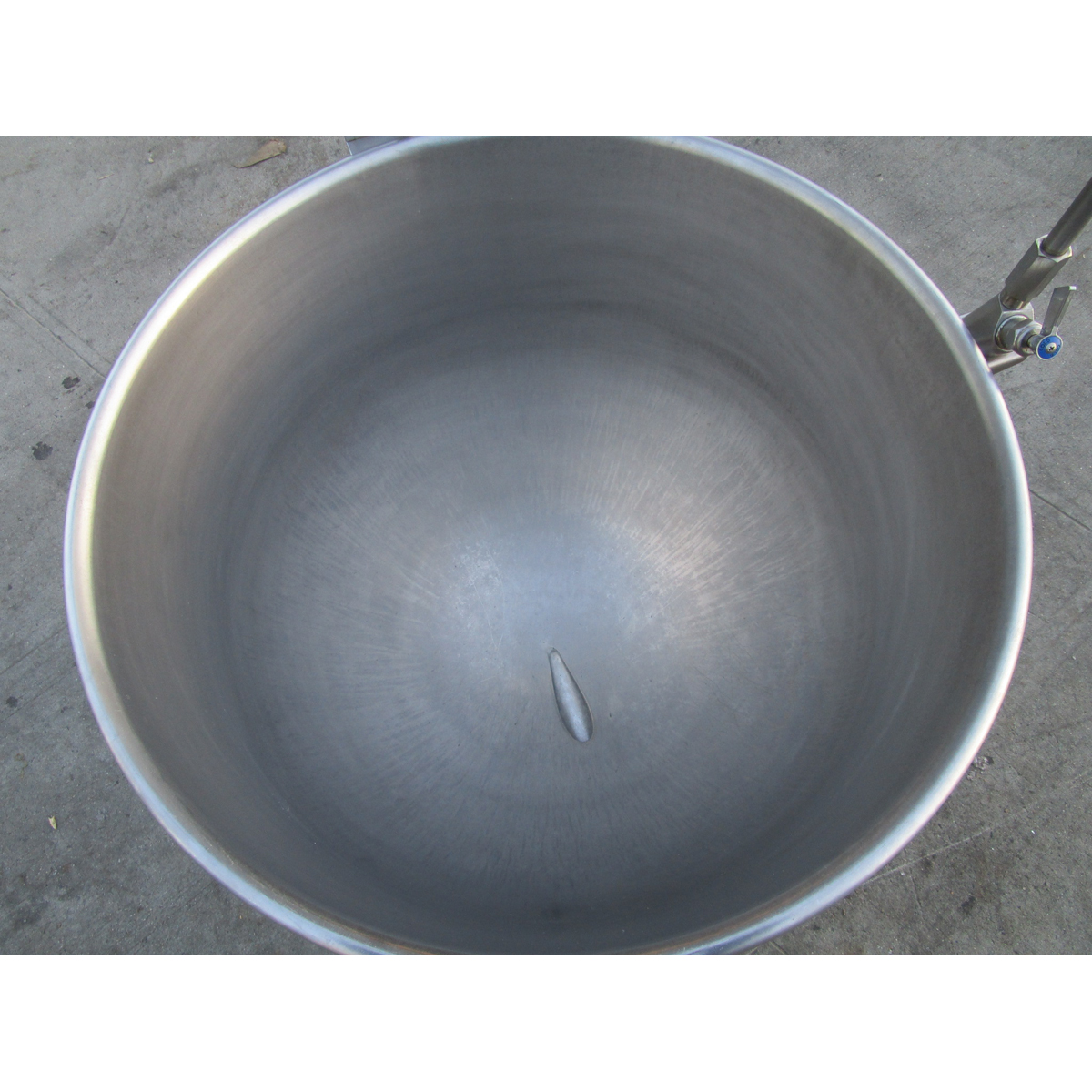 Cleveland KEL60 Electric Kettle, Used Excellent Condition image 3