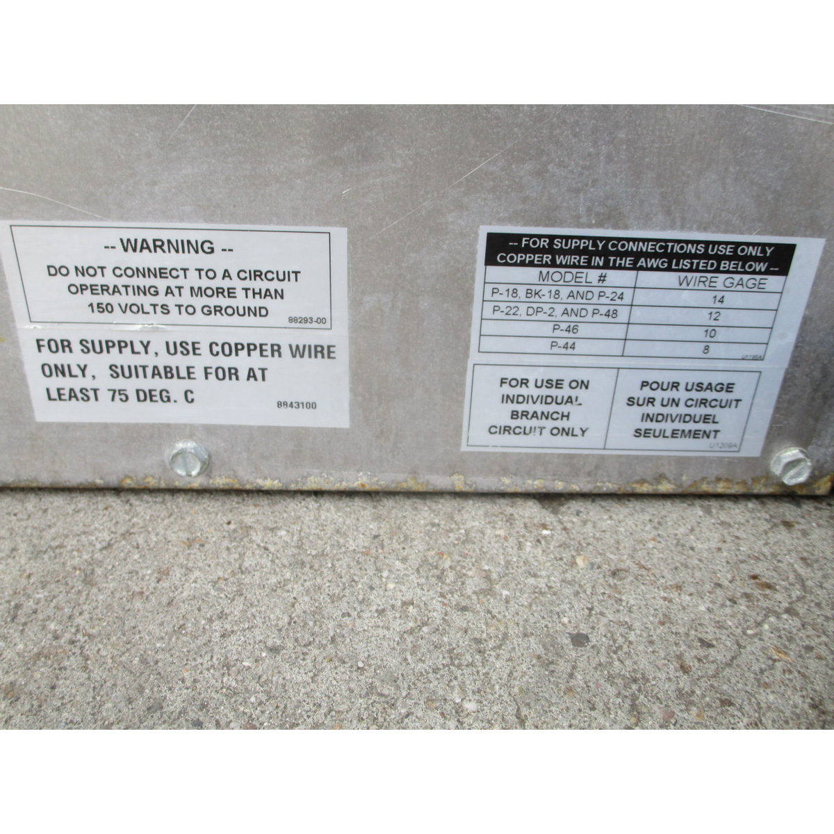 Bakers Pride P44 Electric Pizza / Pretzel Two Compartment Oven, Used Very Good Condition image 5