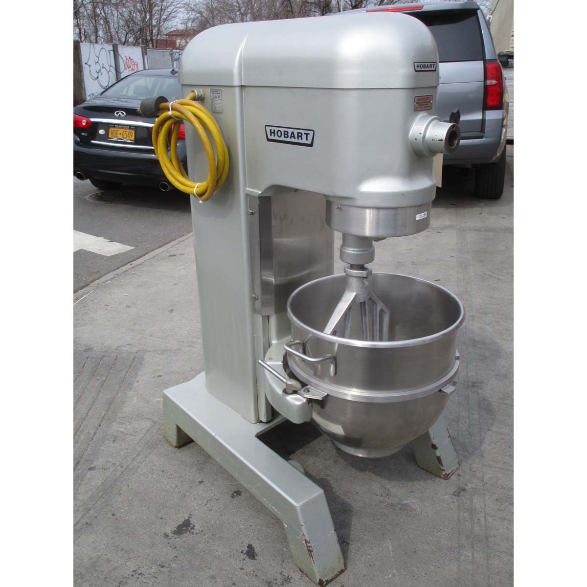 Hobart H600 60 Quart Mixer 'With Power Bowl Lift,' Used Excellent Condition image 3