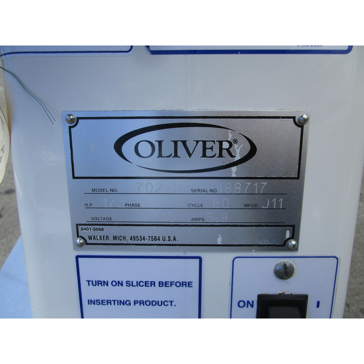 Oliver 702N Bagel Slicer with Return Slide, Used Excellent Condition image 2
