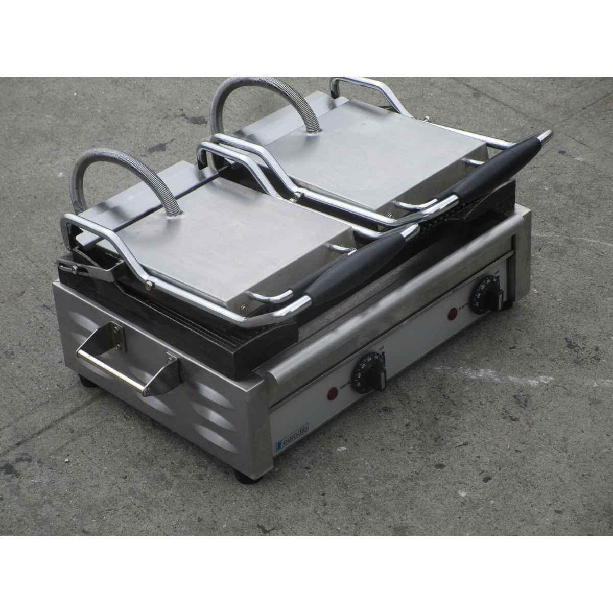 Eurodib SFE02365-240 17" x 10" Double Panini Grill with Grooved Plates, Used Great Condition image 1