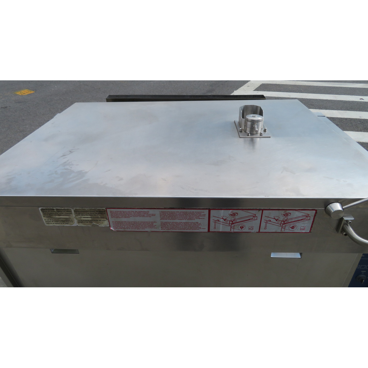 Electrolux 583402 Gas Tilting Pressure Braising Pan 40 Gallon, Used Very Good Condition image 6