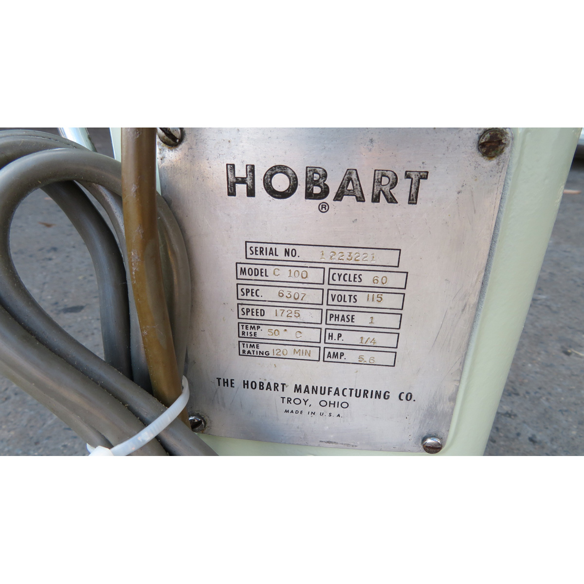 Hobart 10 Quart C100 Mixer, Used Great Condition image 3