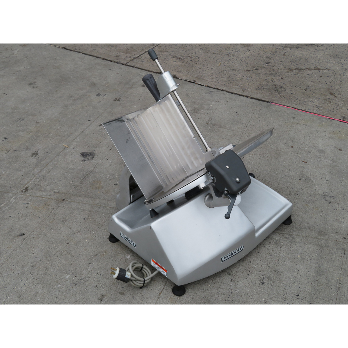 Hobart 2812 120V Manual Meat Slicer 1/2 HP, Used Great Condition image 4