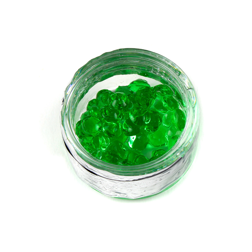 Edible Green Diamond Studs, 6mm  image 1