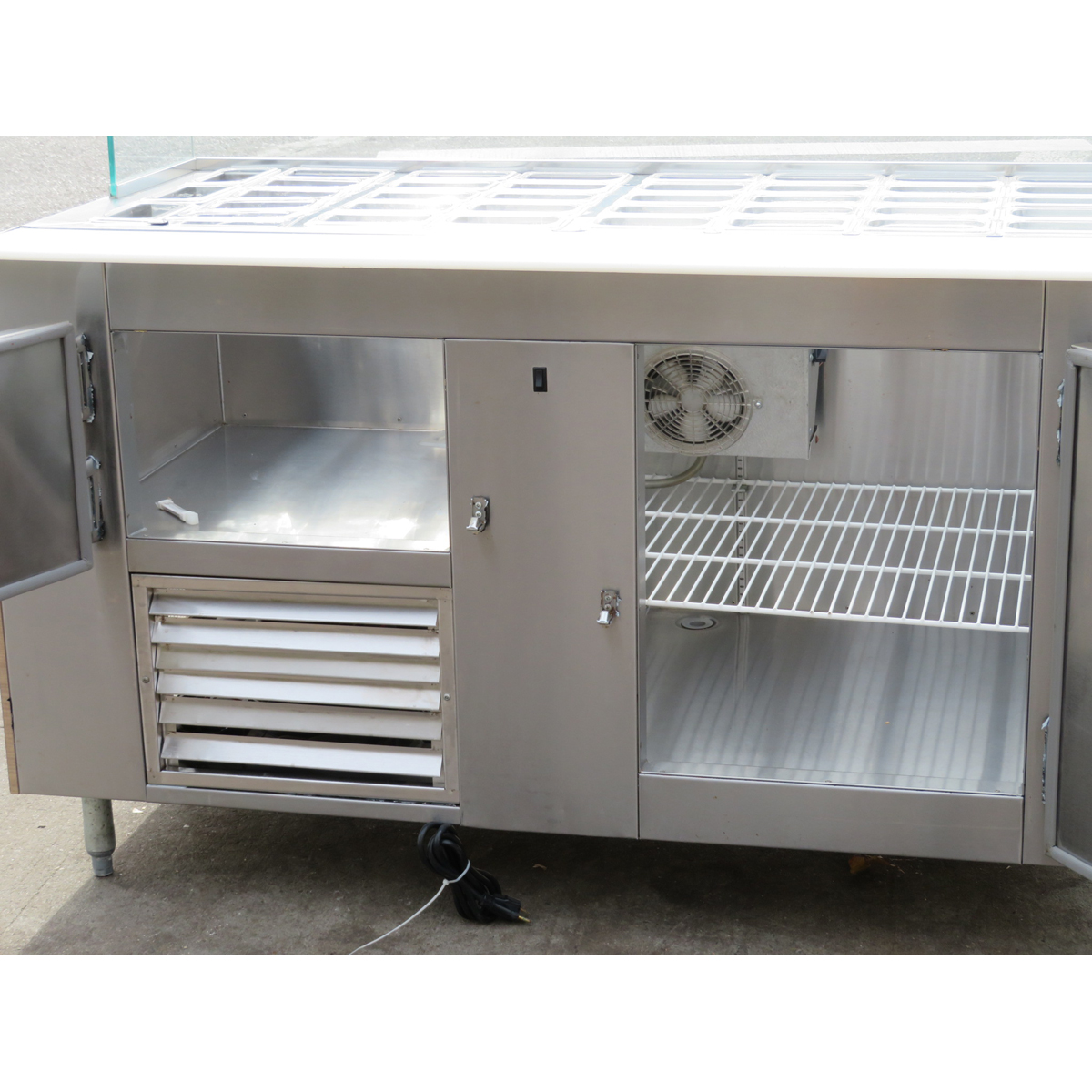 Universal Coolers SC60BM 5 Foot Salad Bar with Sneezeguard, Used Excellent Condition image 4