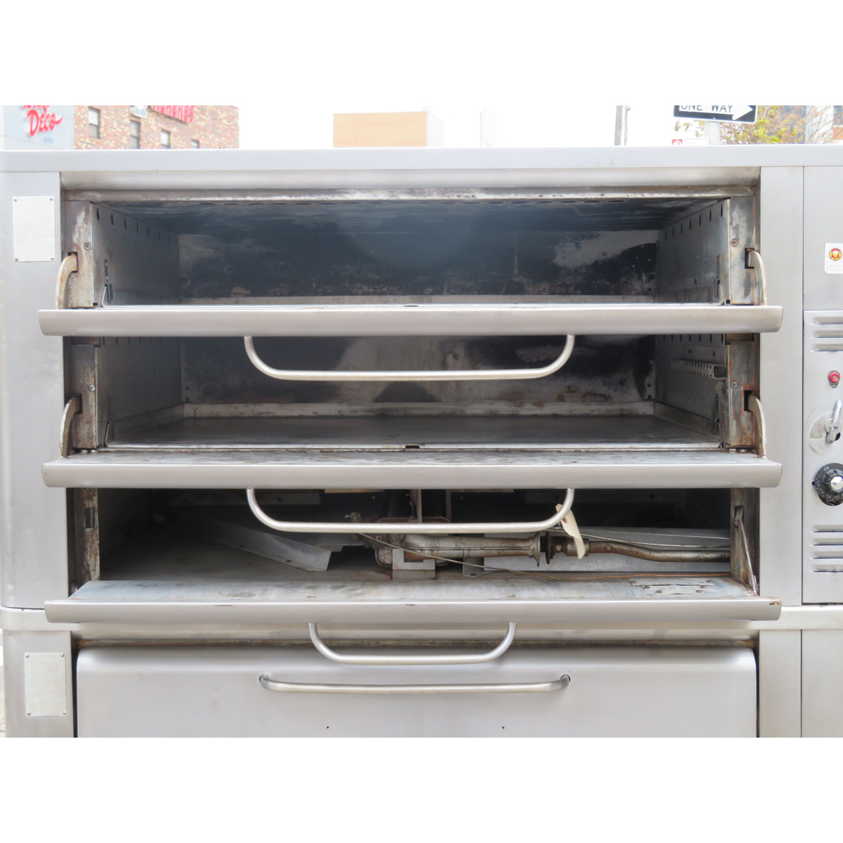 Blodgett 981/981 Double Deck Natural Gas Oven, Used Very Good Condition image 2