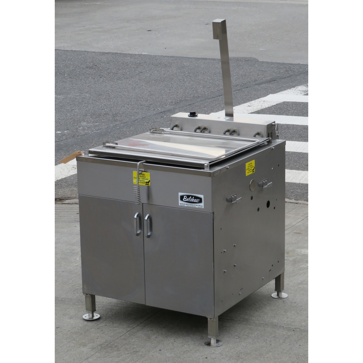 Belshaw 624 Electric Donut Fryer with Submerger, Used Just one Month  image 1