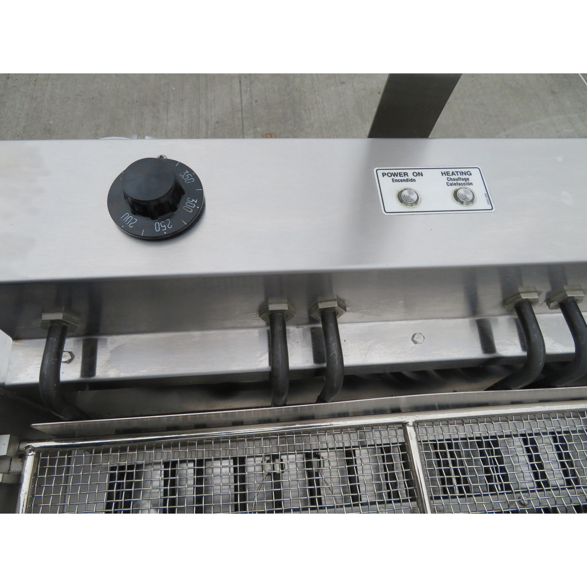 Belshaw 624 Electric Donut Fryer with Submerger, Used Just one Month  image 7