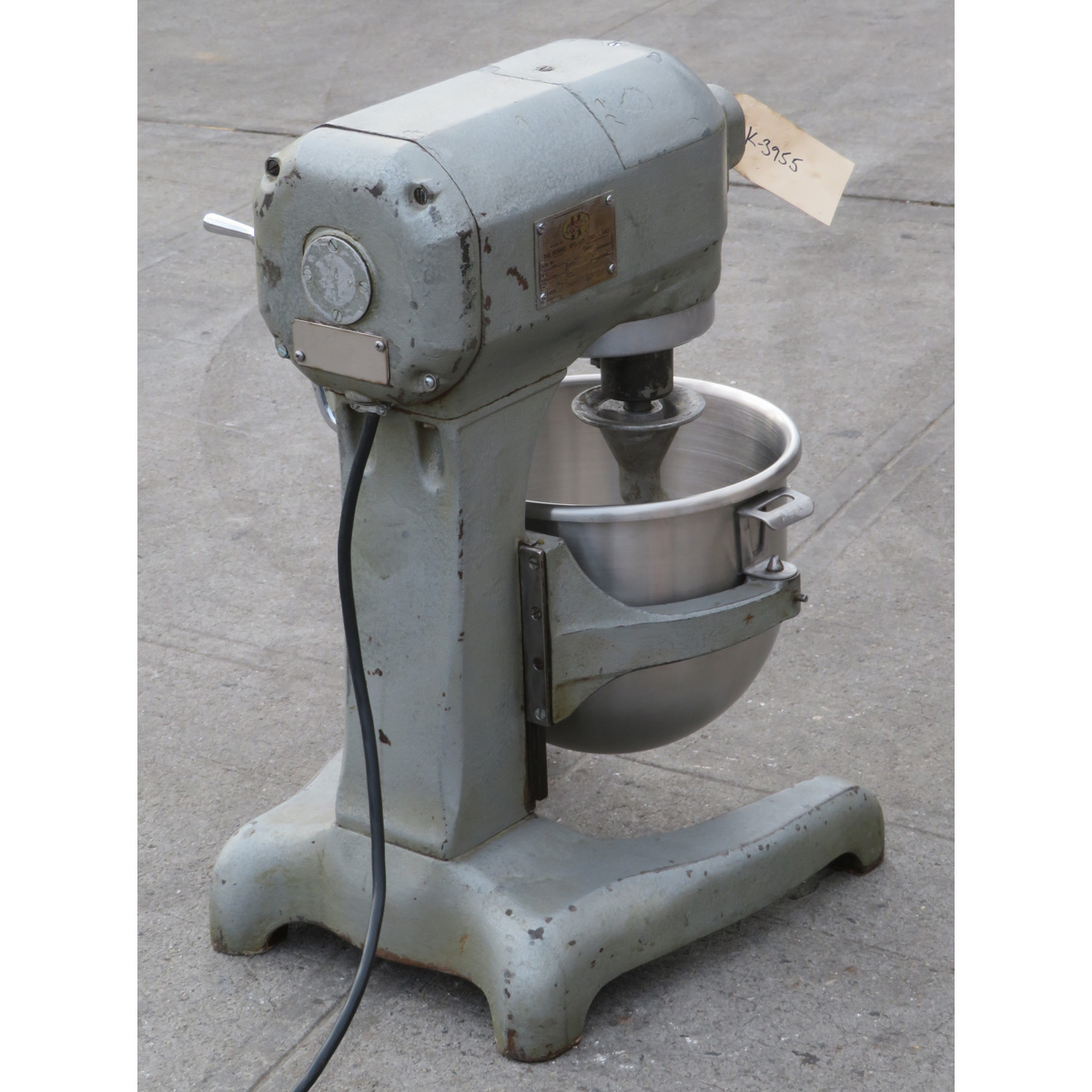 Hobart A120 - 12 Qt. Commercial Dough Mixer —