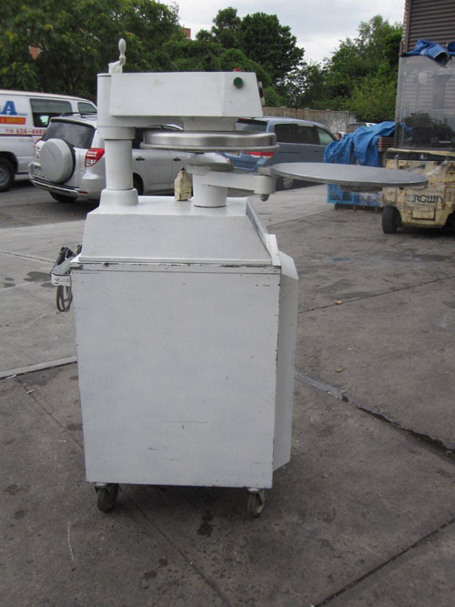 Doughpro Automatic Pizza Press With Air Compressor Used model # DP1300 image 4