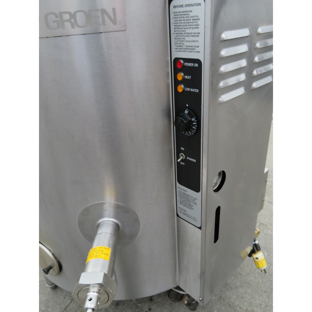 Groen AH/1E40 Steam Jacketed Natural Gas Floor Kettle, Used Very Good