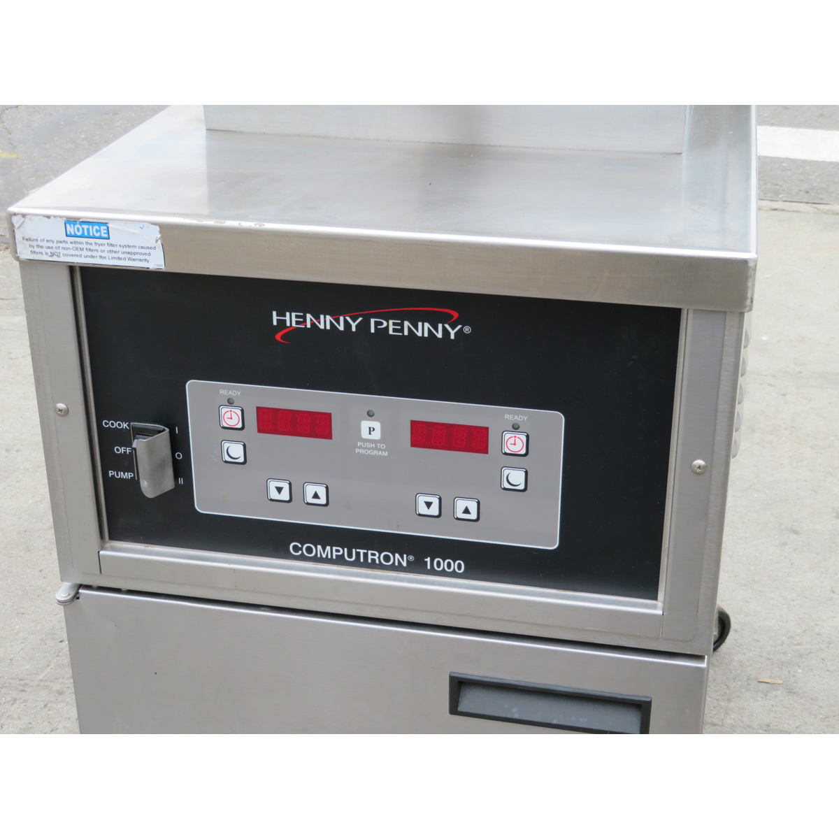 Henny Penny 600 Computron 1000 Natural Gas Pressure Fryer 120V Pressure Fryer, Used Great Condition image 1
