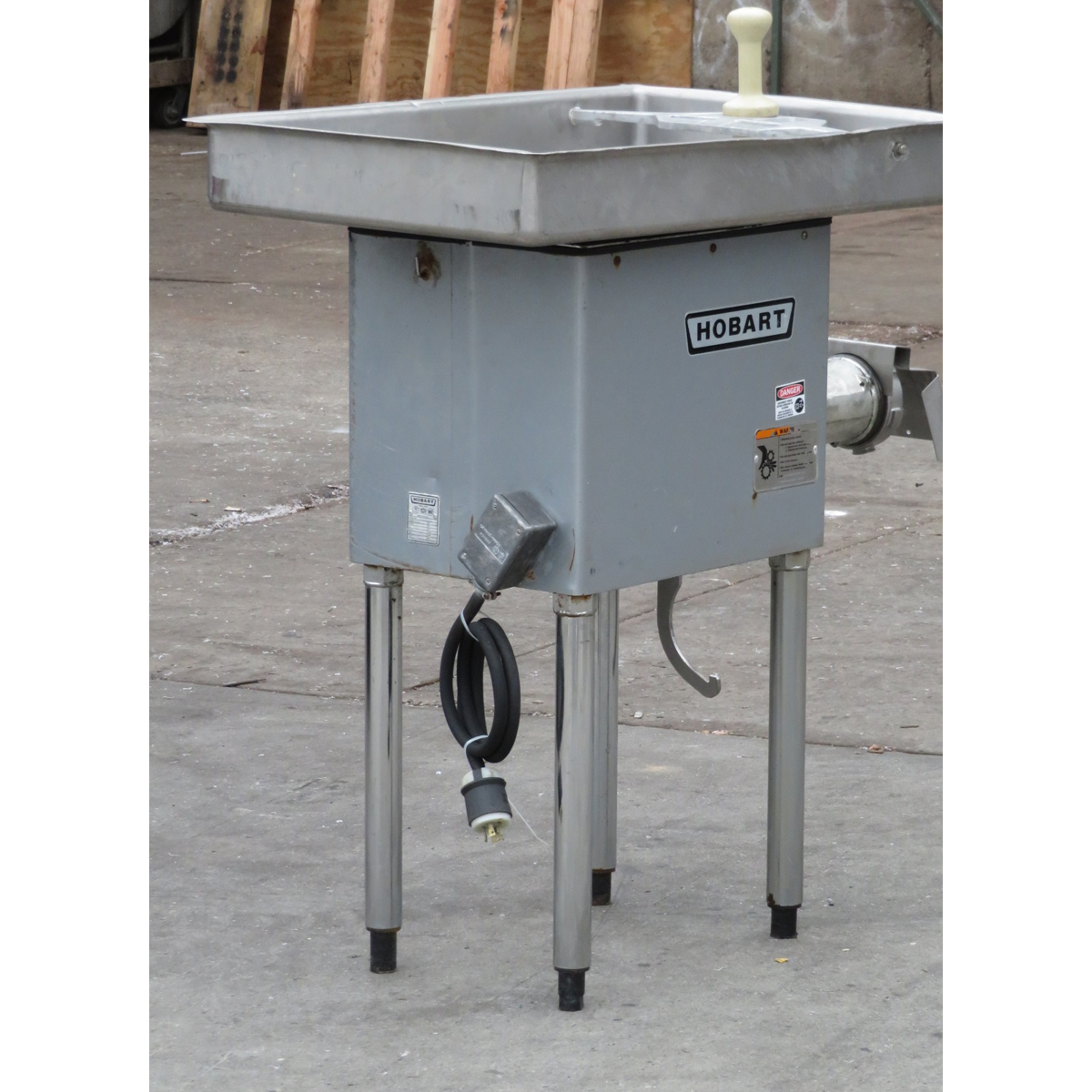 Hobart 4732A Meat Grinder 3HP, 200V, 3 Phase, Used Very Good Condition