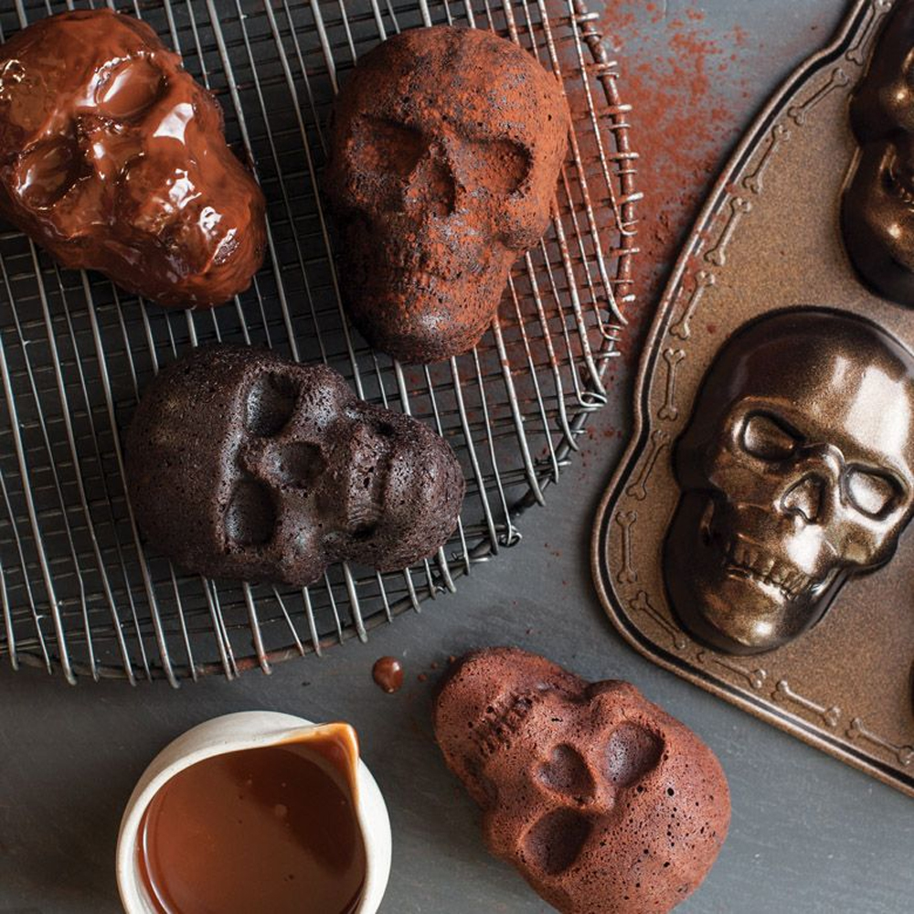 Nordic Ware Haunted Skull Cakelet Pan image 1