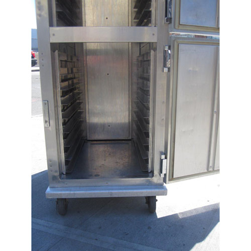 Crescor Roast-N-Hold Gentle Convection Oven Model # 151F18 Used Very Good image 5