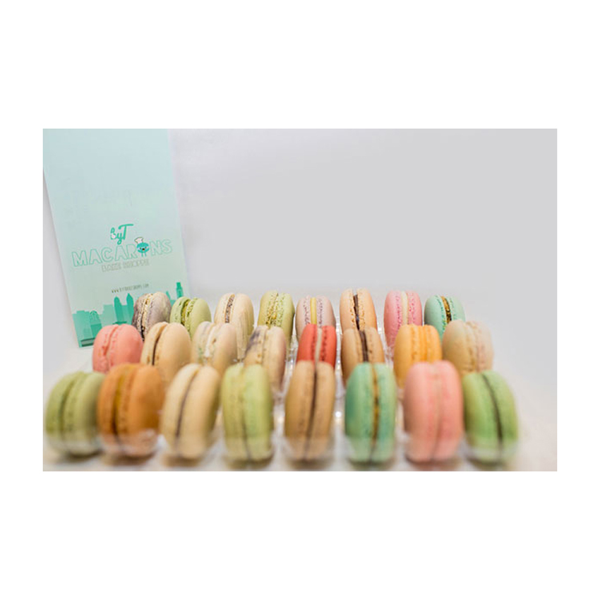Packnwood Rectangular Macaron Insert for 3 Macarons with Clip Closure, 3.6" x 2.6" x 0.7" - Case of 300 Inserts image 1