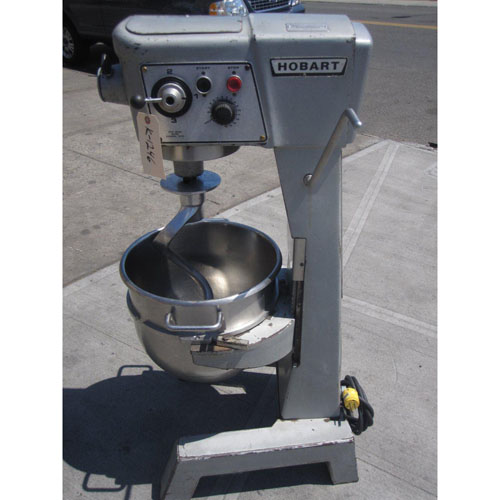 Hobart 30 Qt Mixer Single Phase Model # D-300-T - Used Good Condition image 2
