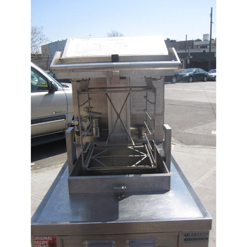 Henny Penny Pressure Fryer Model PFG-690 Used Very Good Condition image 7