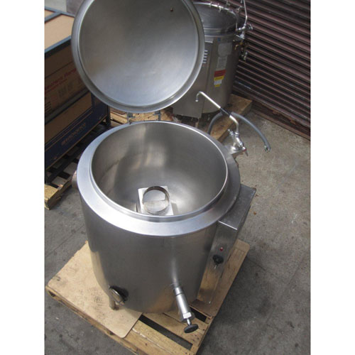Groen Steam Jacketed Gas Floor Kettle Model # AH/1E-40 - Used Condition image 5