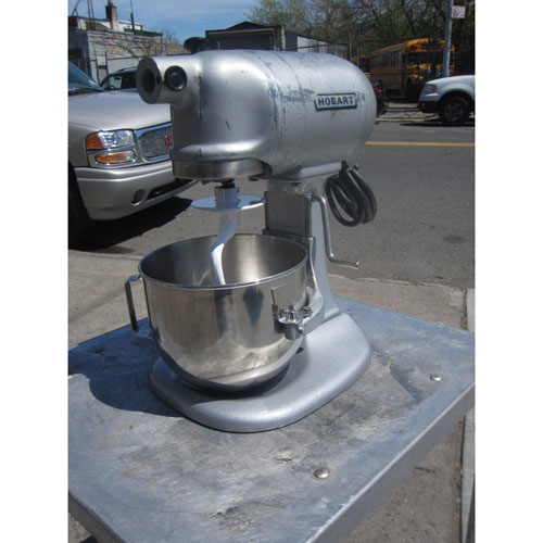 Hobart 5 qt Mixer Model # N50 Used Good Condition  image 1