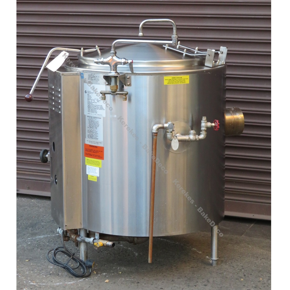 Groen AH/140 Steam Jacketed Gas Floor Kettle 40 Gallon, Used Great Condition Fryers & Cooking