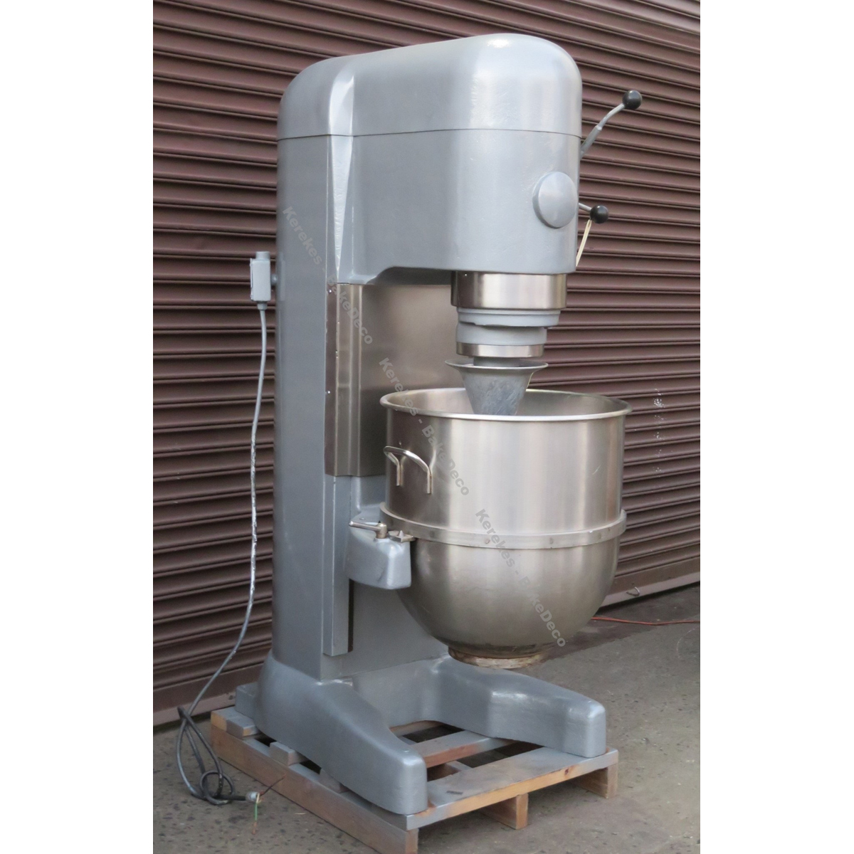 Hobart 140 Quart V1401 Mixer with Bowl, Used Great Condition image 3
