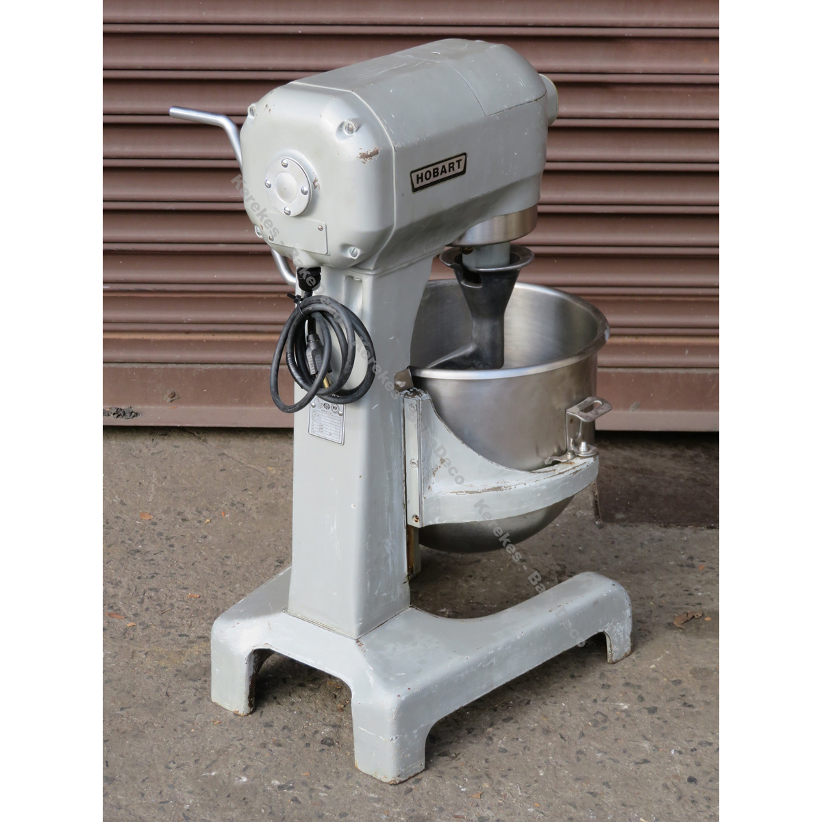 Hobart 20 Quart A200 Mixer, Very Good Condition image 2