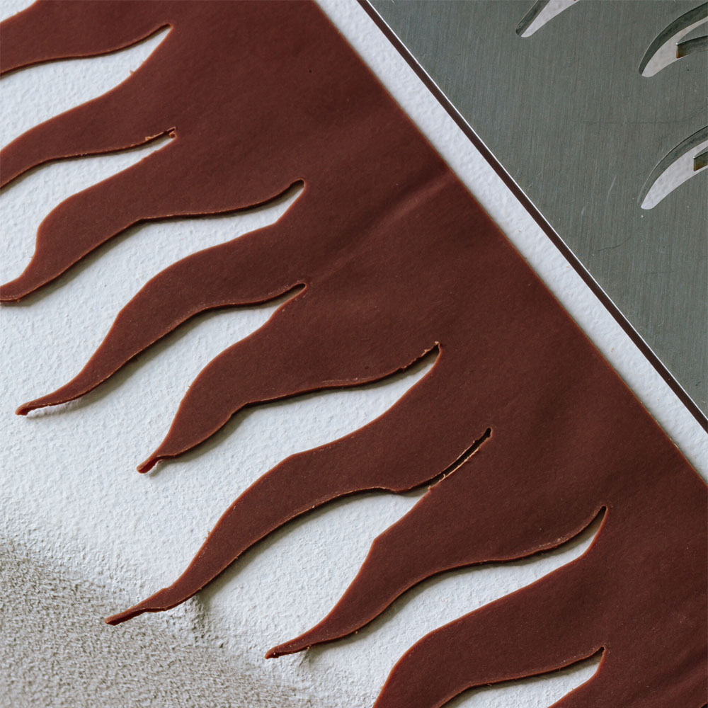 Martellato Flame Chocolate Decoration Template image 1