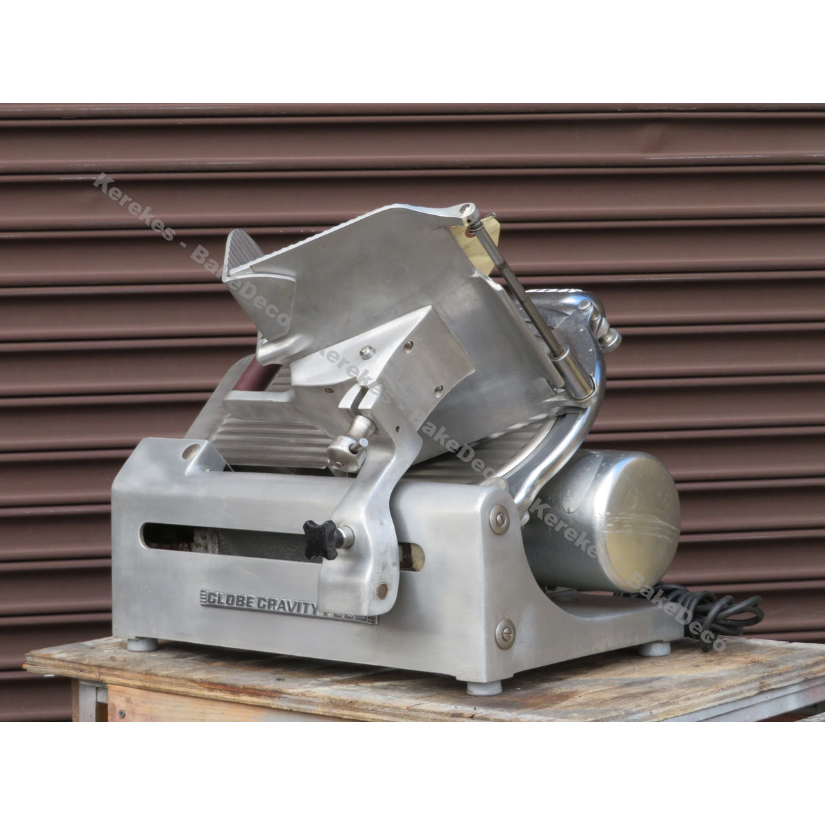 Globe Meat Slicer 660, Used Excellent Condition image 2
