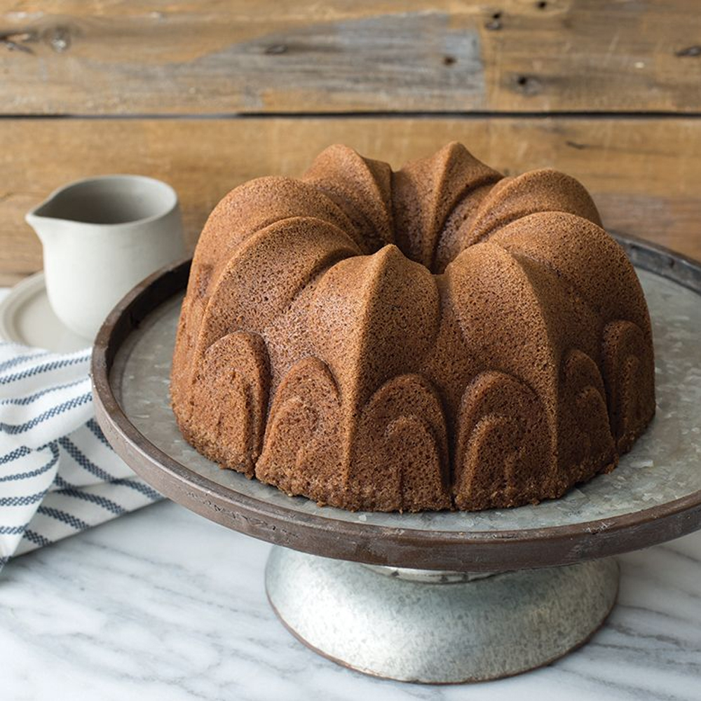 Nordic Ware Fleur De Lis Bundt Pan, 10 Cup  image 2