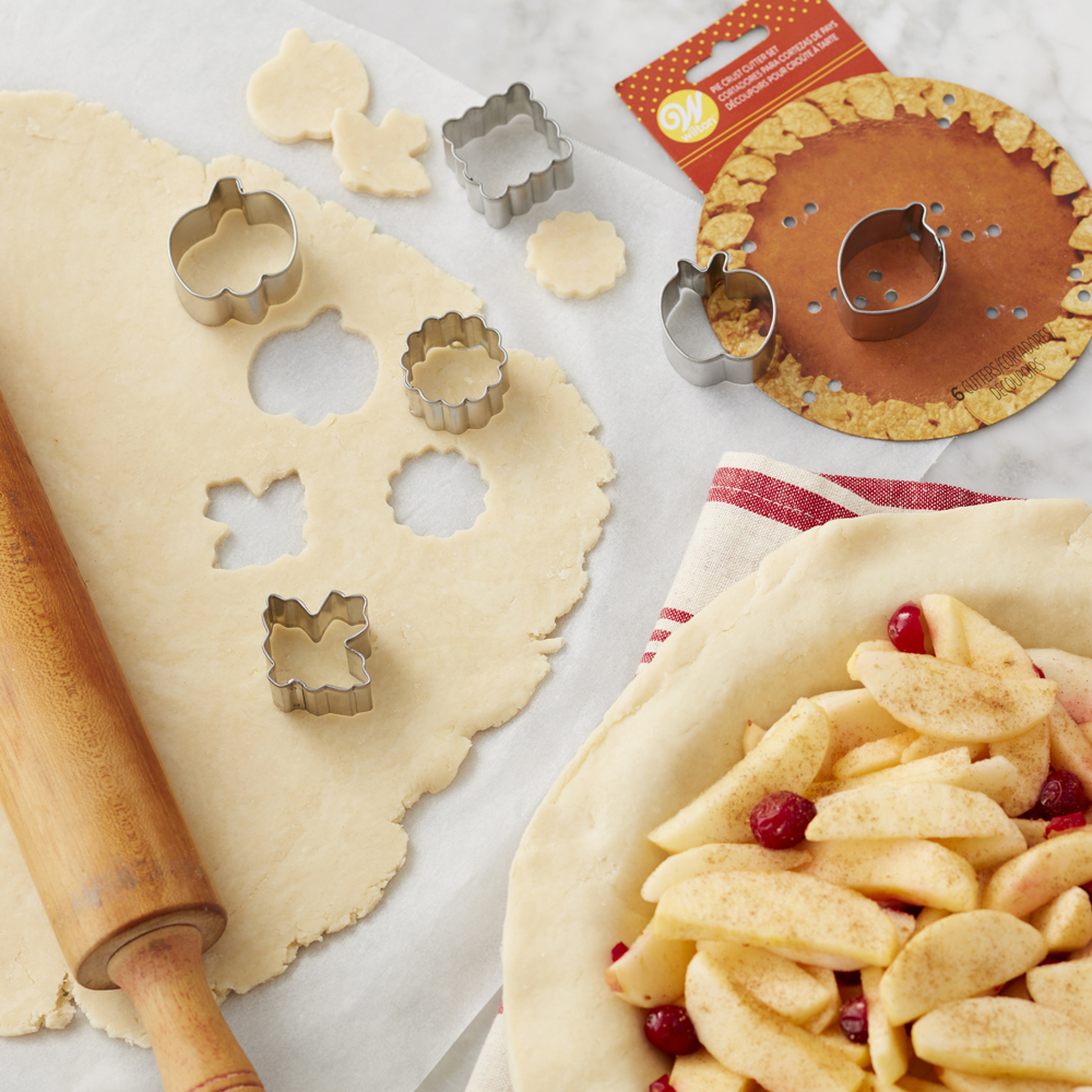 Wilton Pie Crust Cutters, Set of 6 image 3