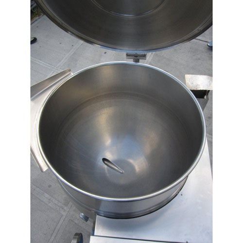 Cleveland Steam Jacketed Kettle Self Contained 80 Gal kettle Model # KGL 80T Used Excellent Condition image 6