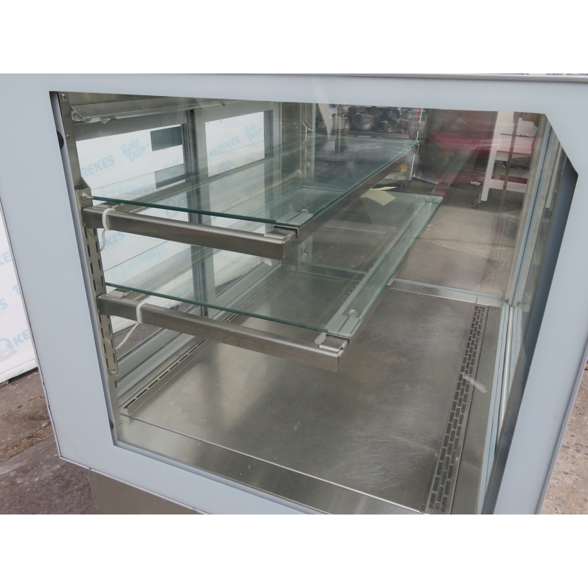 Federal ITR3626 Refrigerated Counter Display Case (Drop-In) image 2