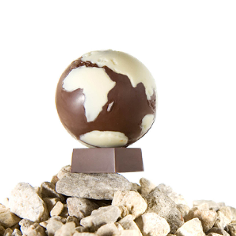Chocolate World Clear Polycarbonate Chocolate Mold, Globe, 8 Cavities image 2