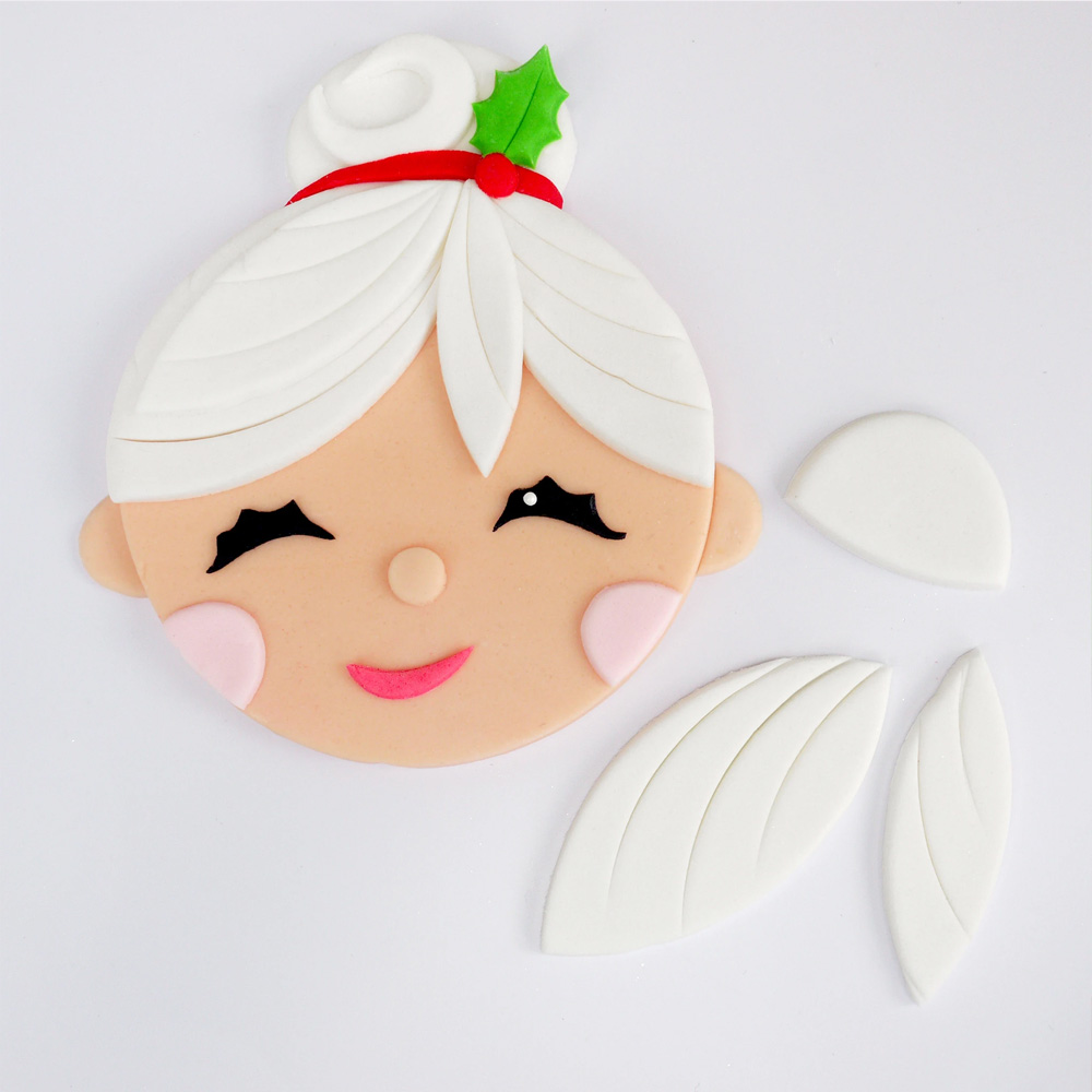 FMM Christmas Cake Topper Cutter image 4