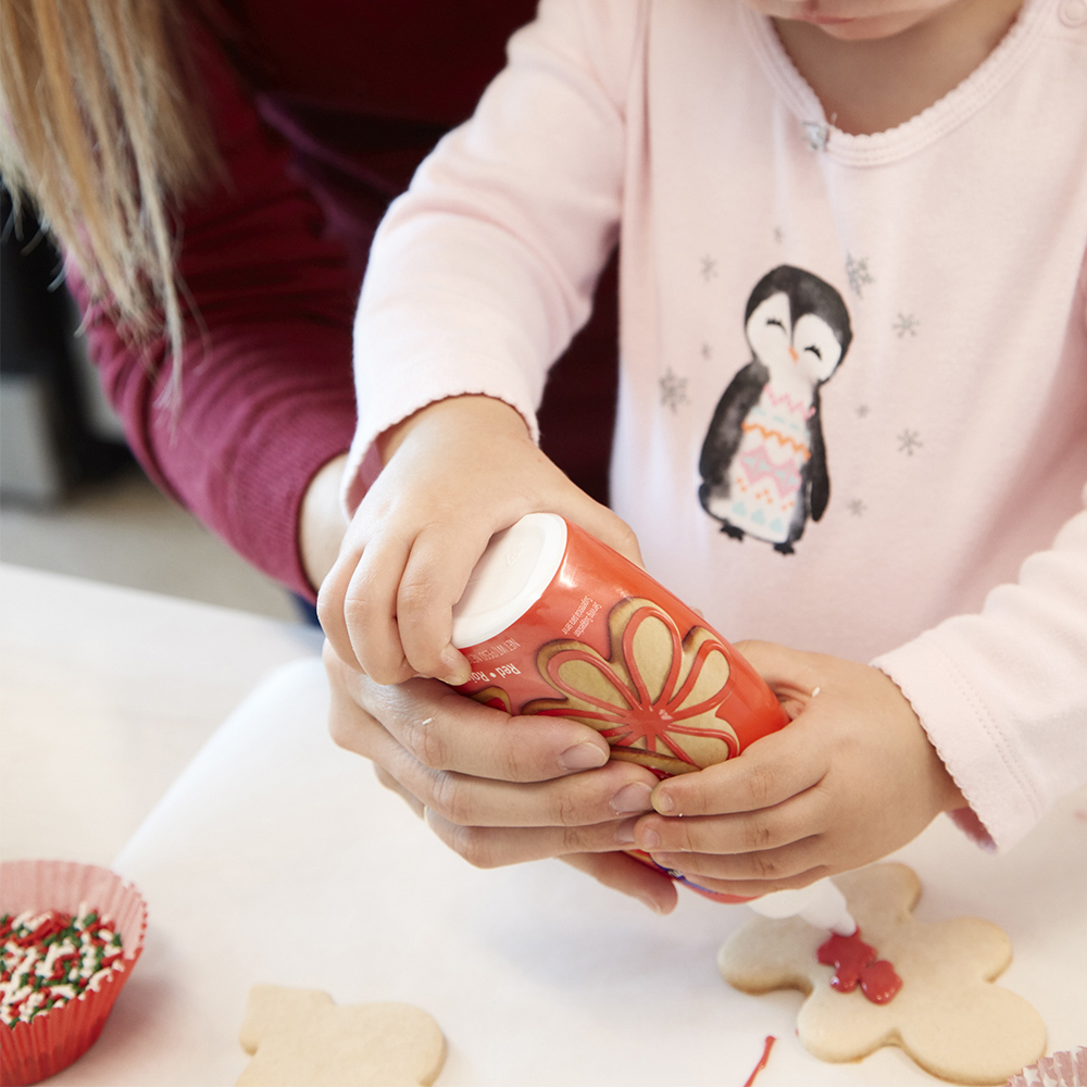 Wilton Red Cookie Icing, 9 oz. image 2