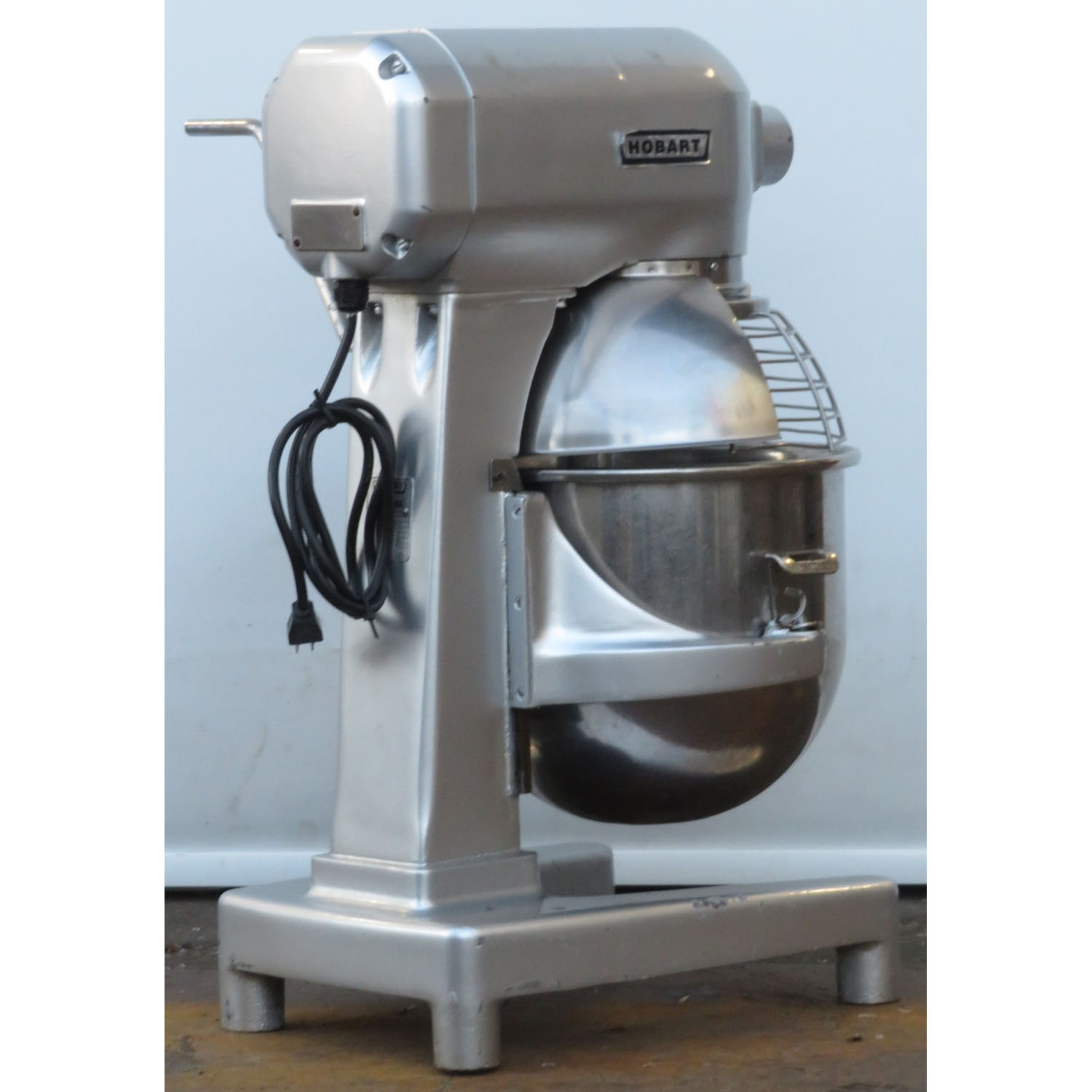 Hobart 20 Quart Mixer A200, Used Excellent Condition image 2