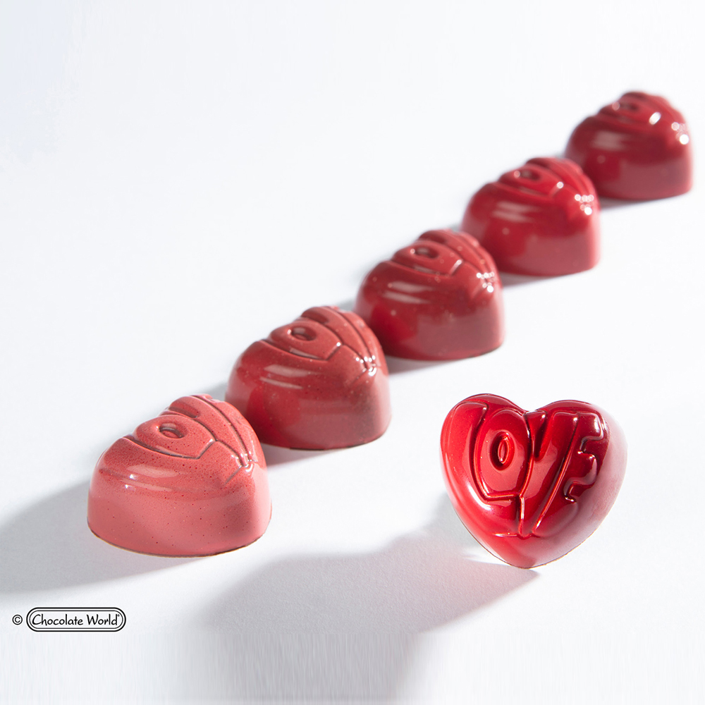 Chocolate World Polycarbonate Chocolate Mold, Heart Love, 21 Cavities image 1