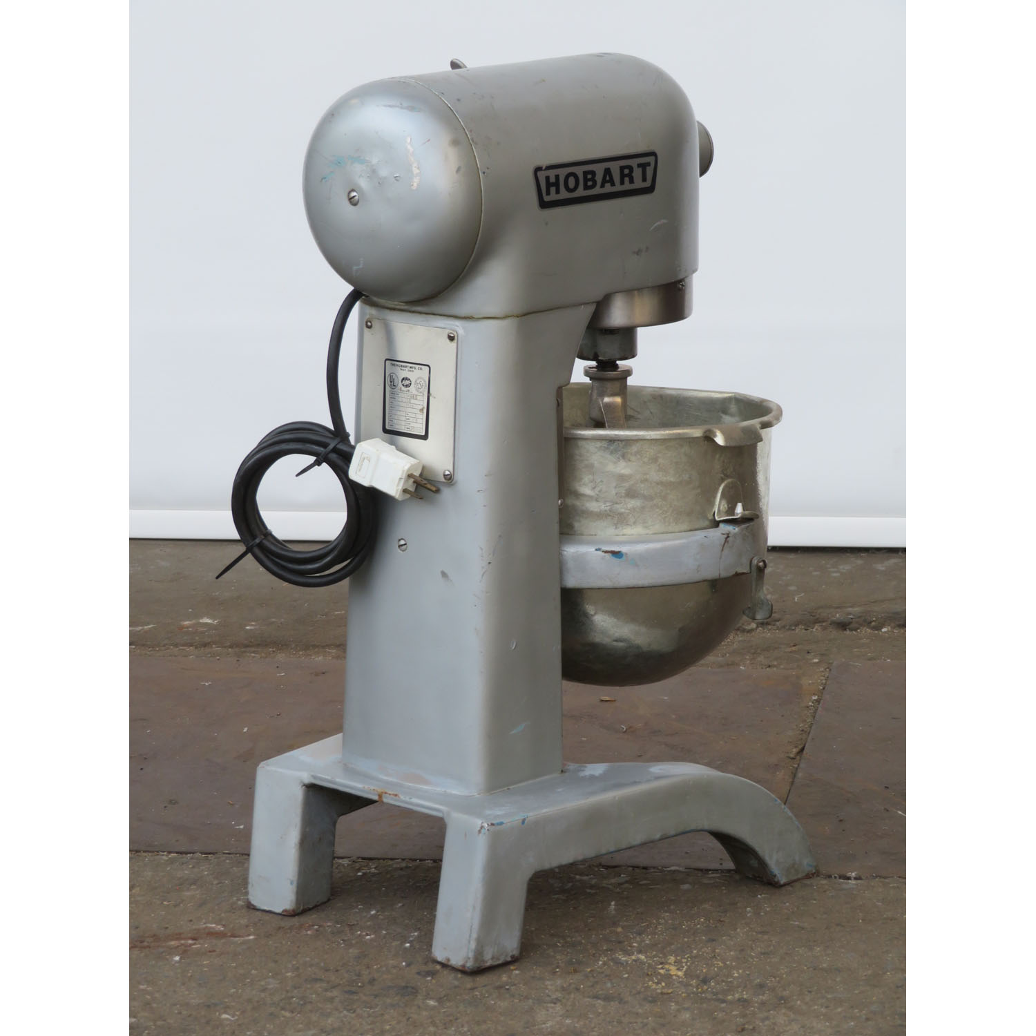 Hobart 10 Quart C100 Mixer, Used Very Good Condition image 3