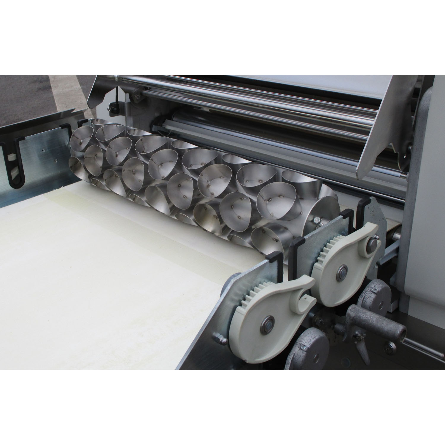 Rondo 122650T39 Donut Cutter, Used Great Condition image 1