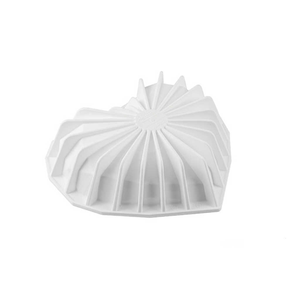 Silikomart Silicone Bakeware Amore Origami 20 Oz., 5.90" x 5.39" x 2.16" H image 2