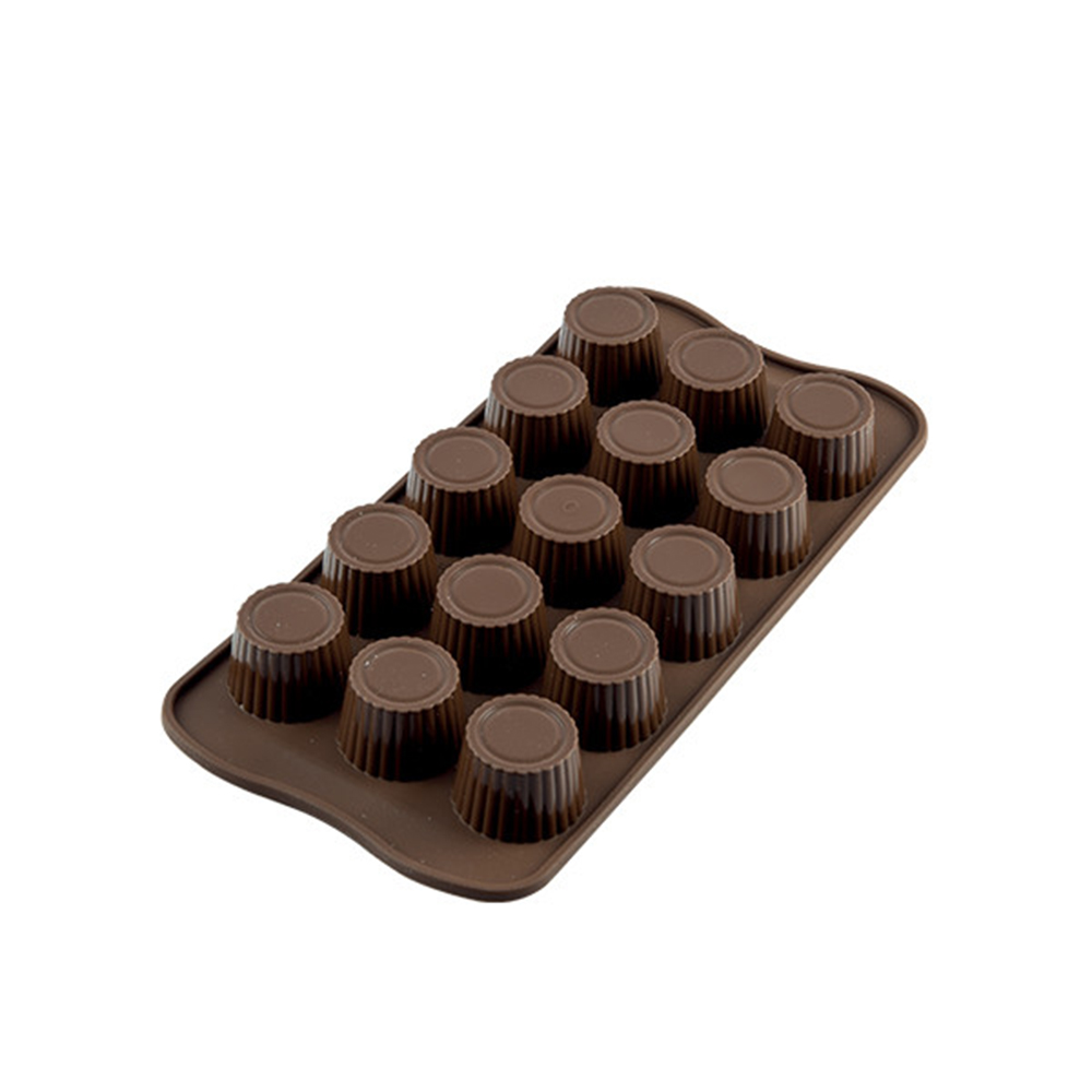 Silikomart Silicone Chocolate Mold: Praline 30mm Diameter x 18.5mm High, 10 Milliliters, 15 Cavities (Totaling 150 ml) image 1