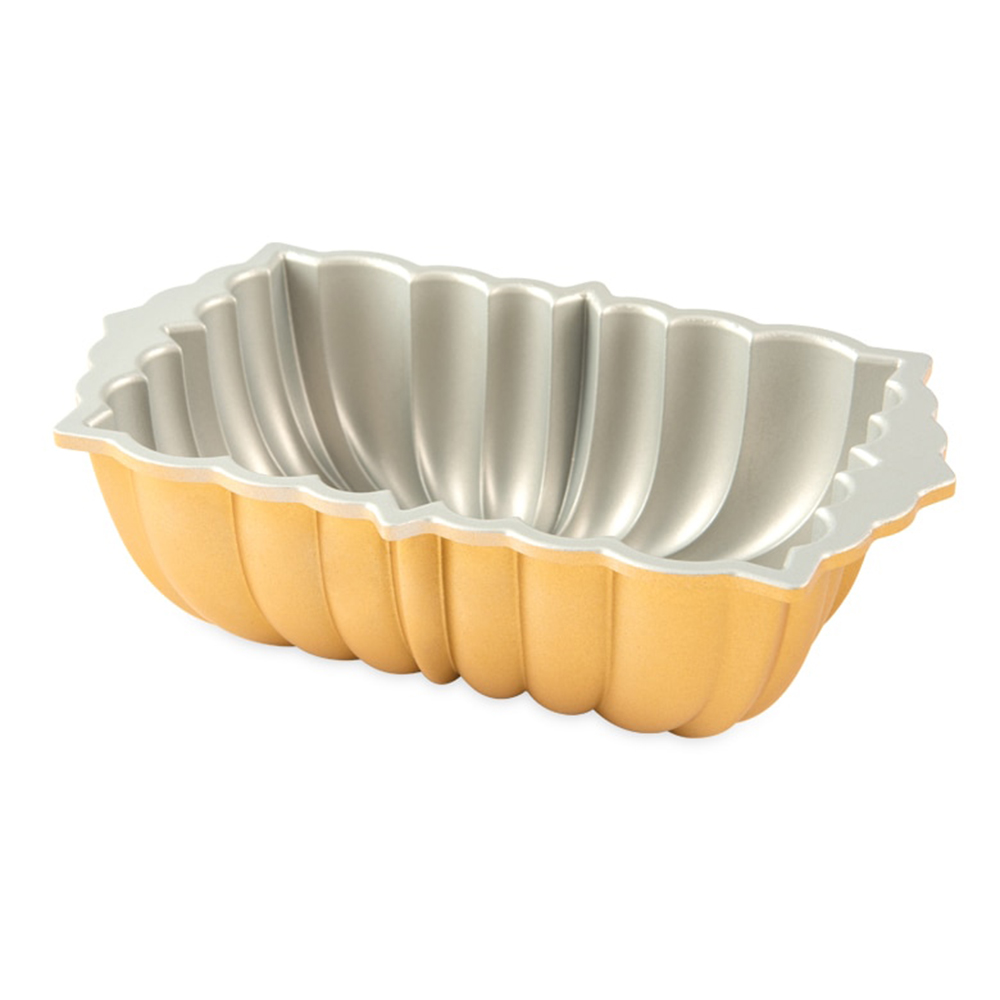 Nordic Ware 81677 Classic Fluted Loaf Pan image 1