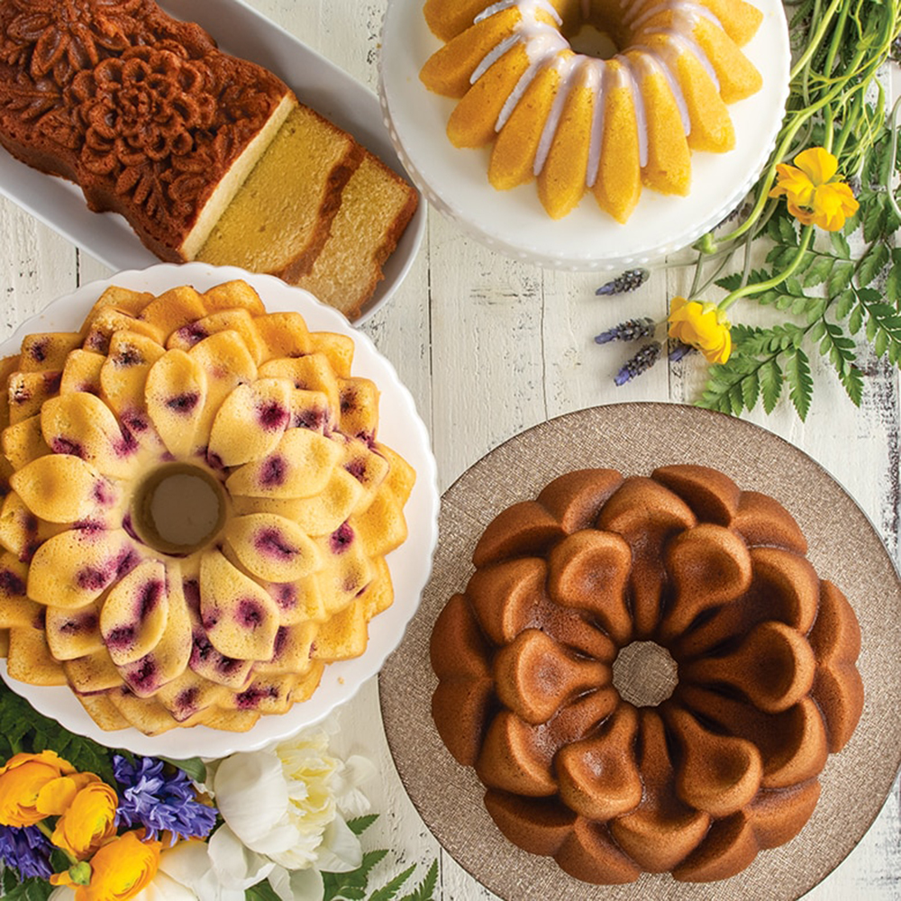 NW 93848 Nordic Ware Magnolia Bundt Cake Pan