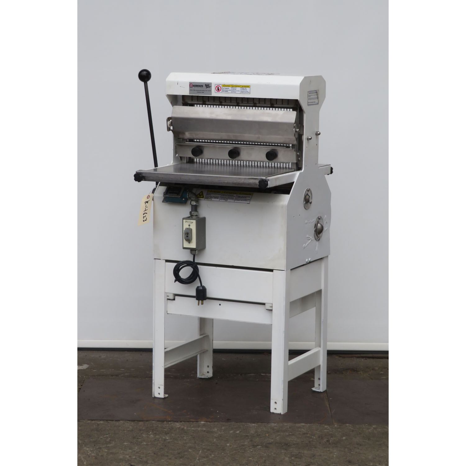 Oliver 777NT Bread Slicer 7/16" Slices, Used Great Condition image 4