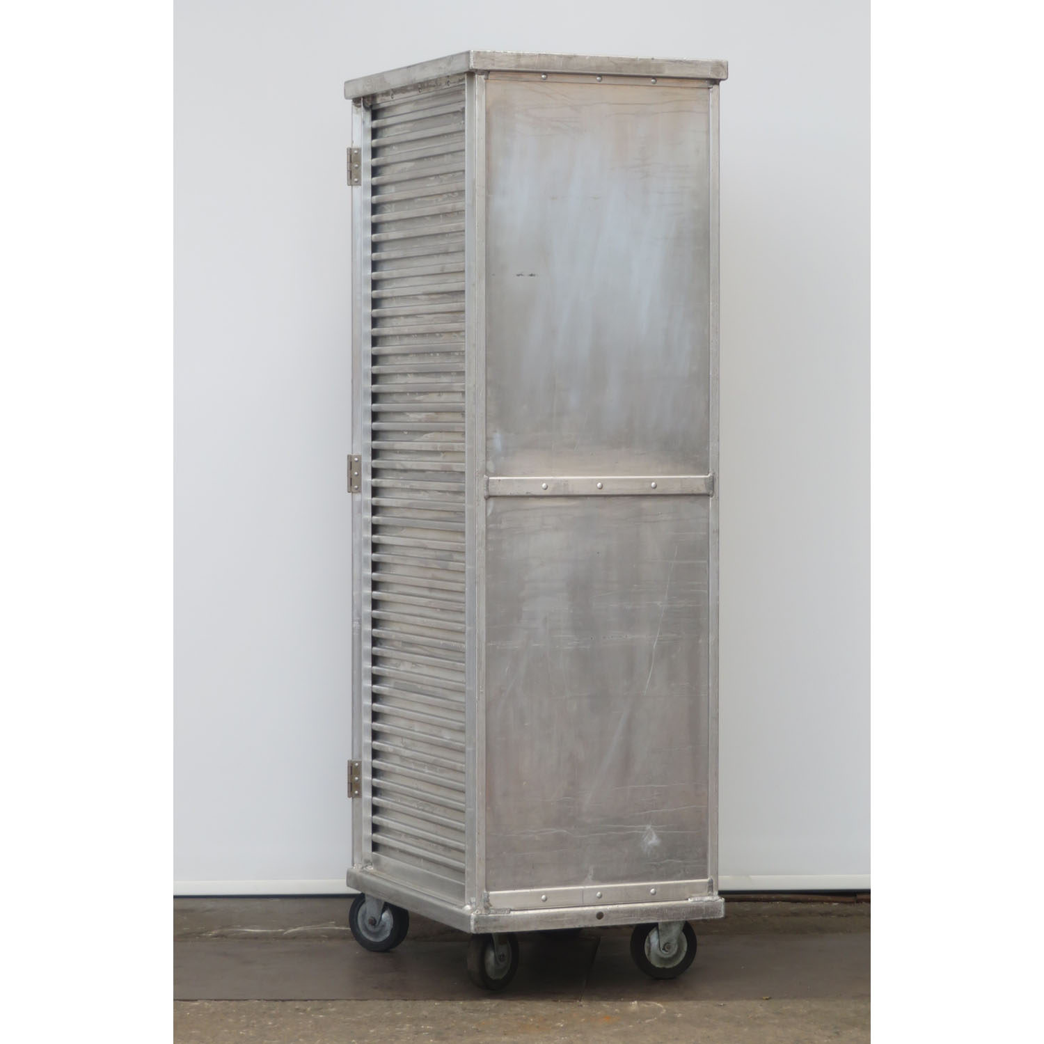 Cres Cor 100-1841D Enclosed Pan Rack Cabinet, Used Excellent Condition image 4