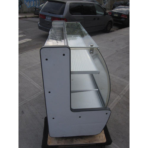 Diamond Deli Refrigerated Display Case Model GBUP-150 Used Good Condition image 4