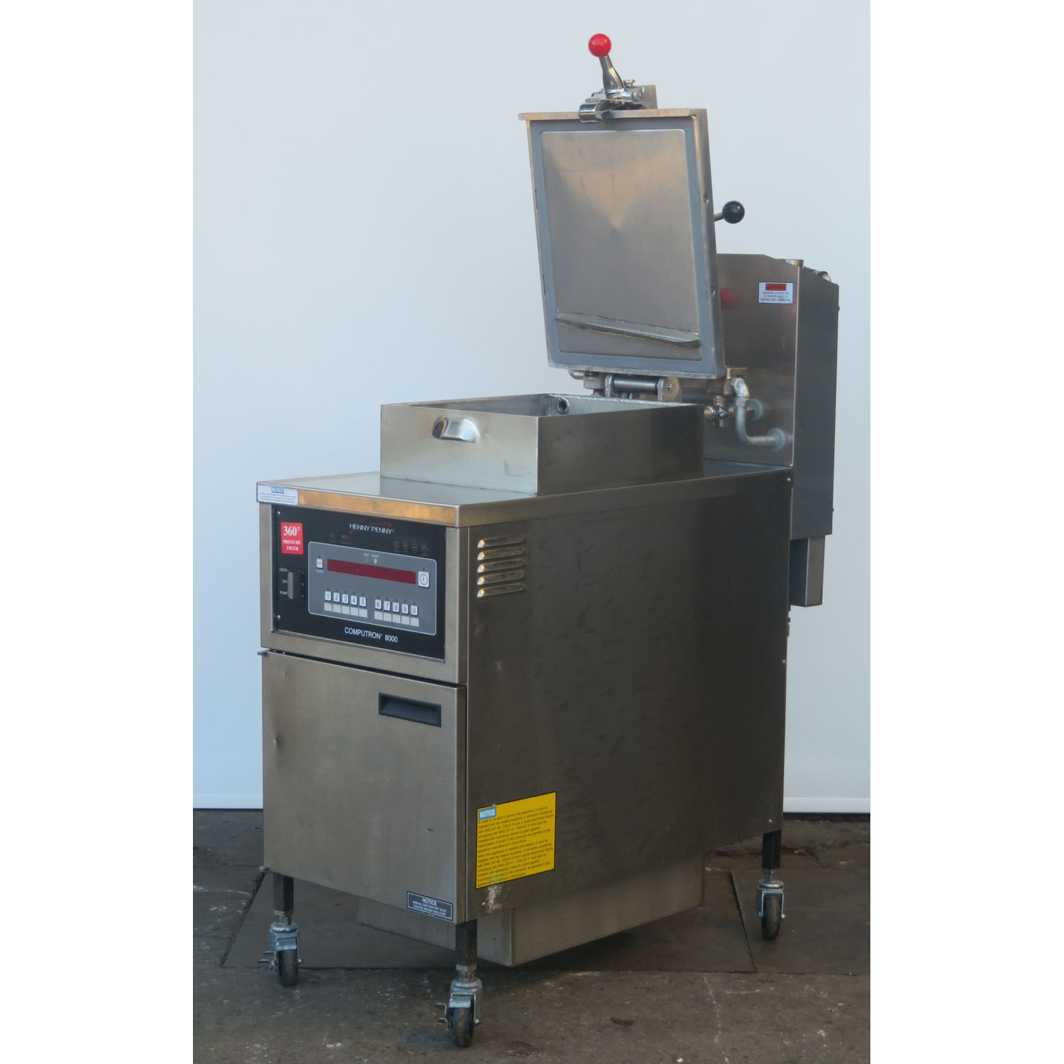 Henny Penny 600C Pressure Fryer, W/Filter System, Used Excellent Condition image 6